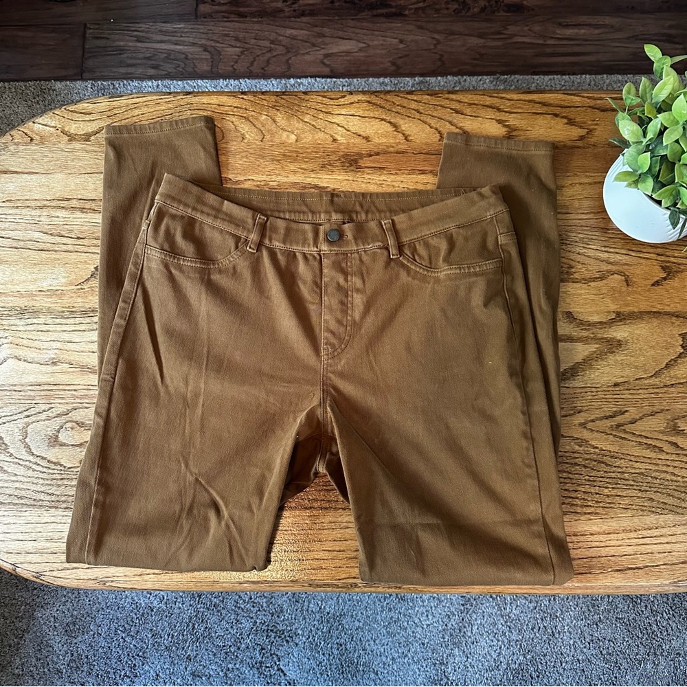 Uniqlo Camel Color Long Pants. Size XL